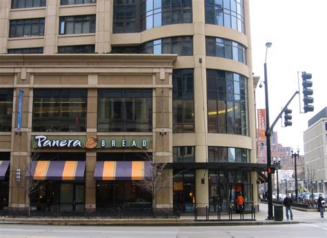 panera bread downtown chicago.